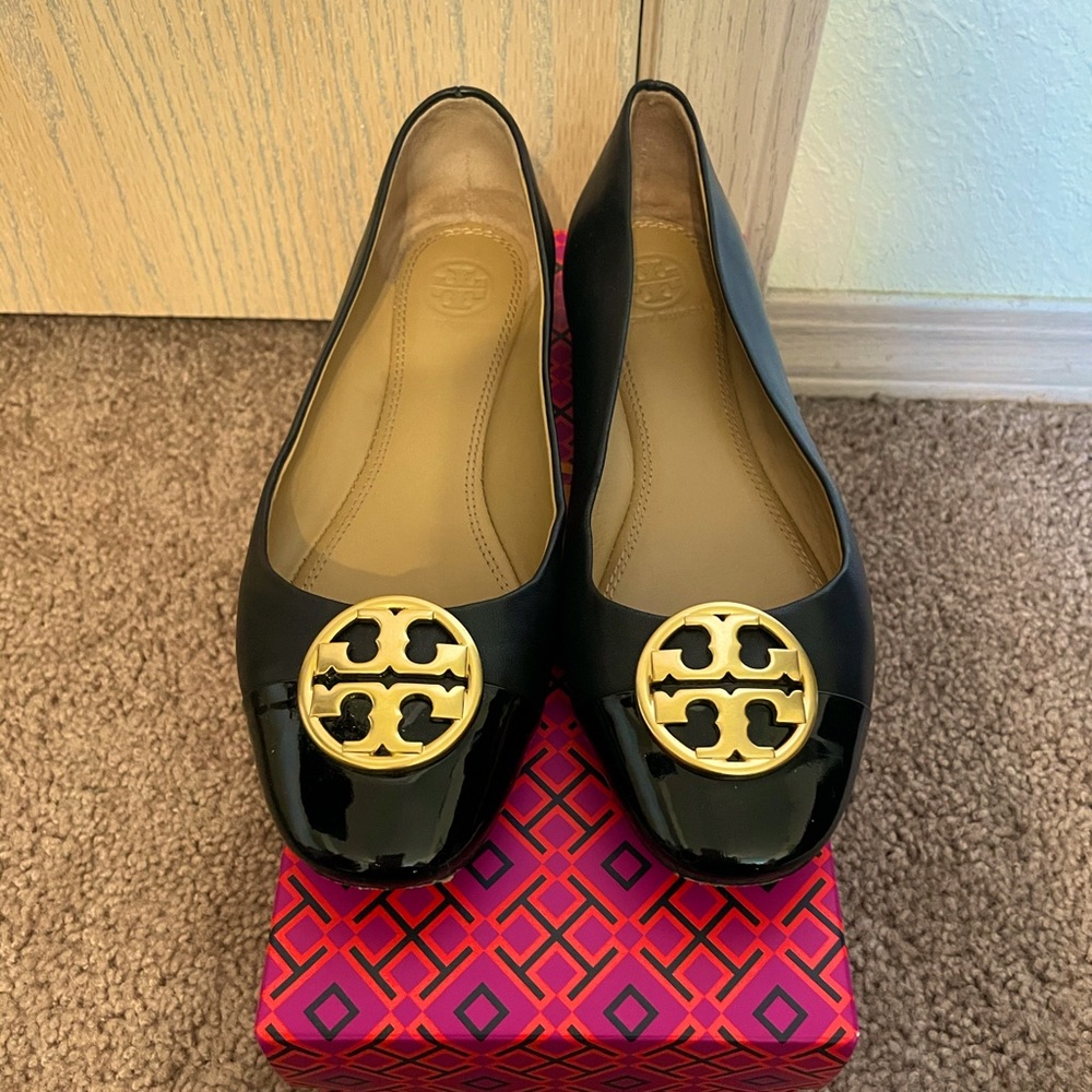 Chelsea cap toe ballet